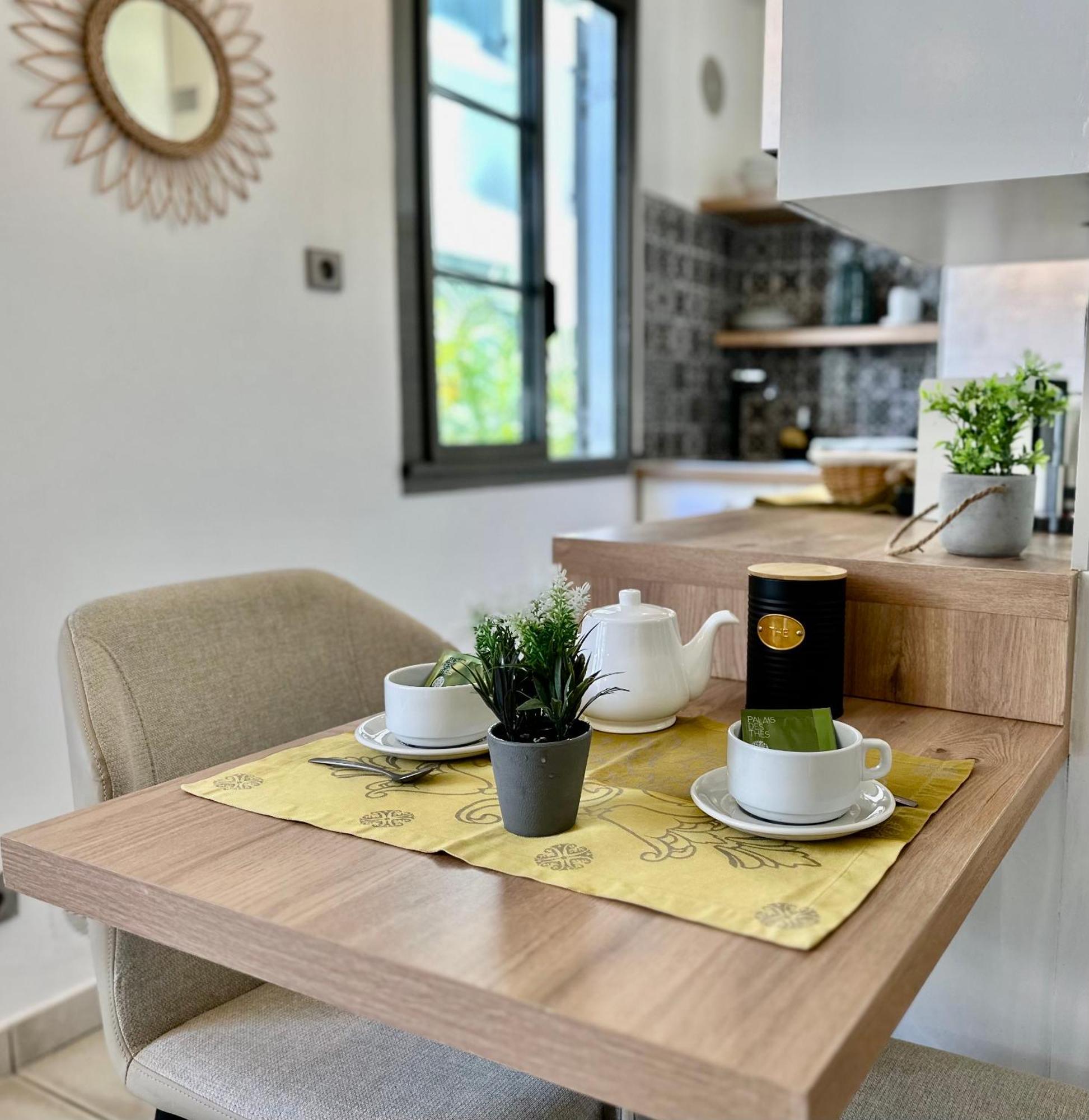 Le Coeur Daisy'L Saint Denis Centre Apartment Exterior photo